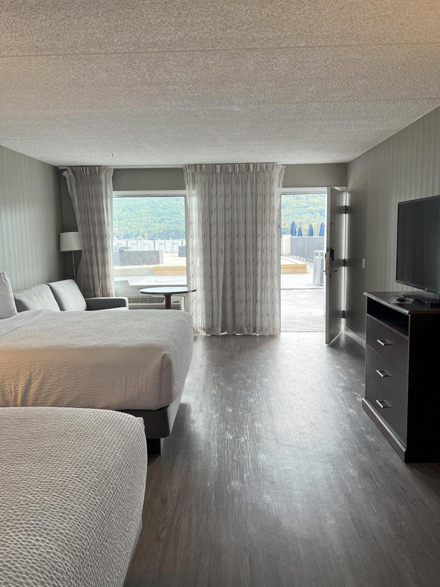 Georgian Lakeside Resort Lake George Exteriör bild