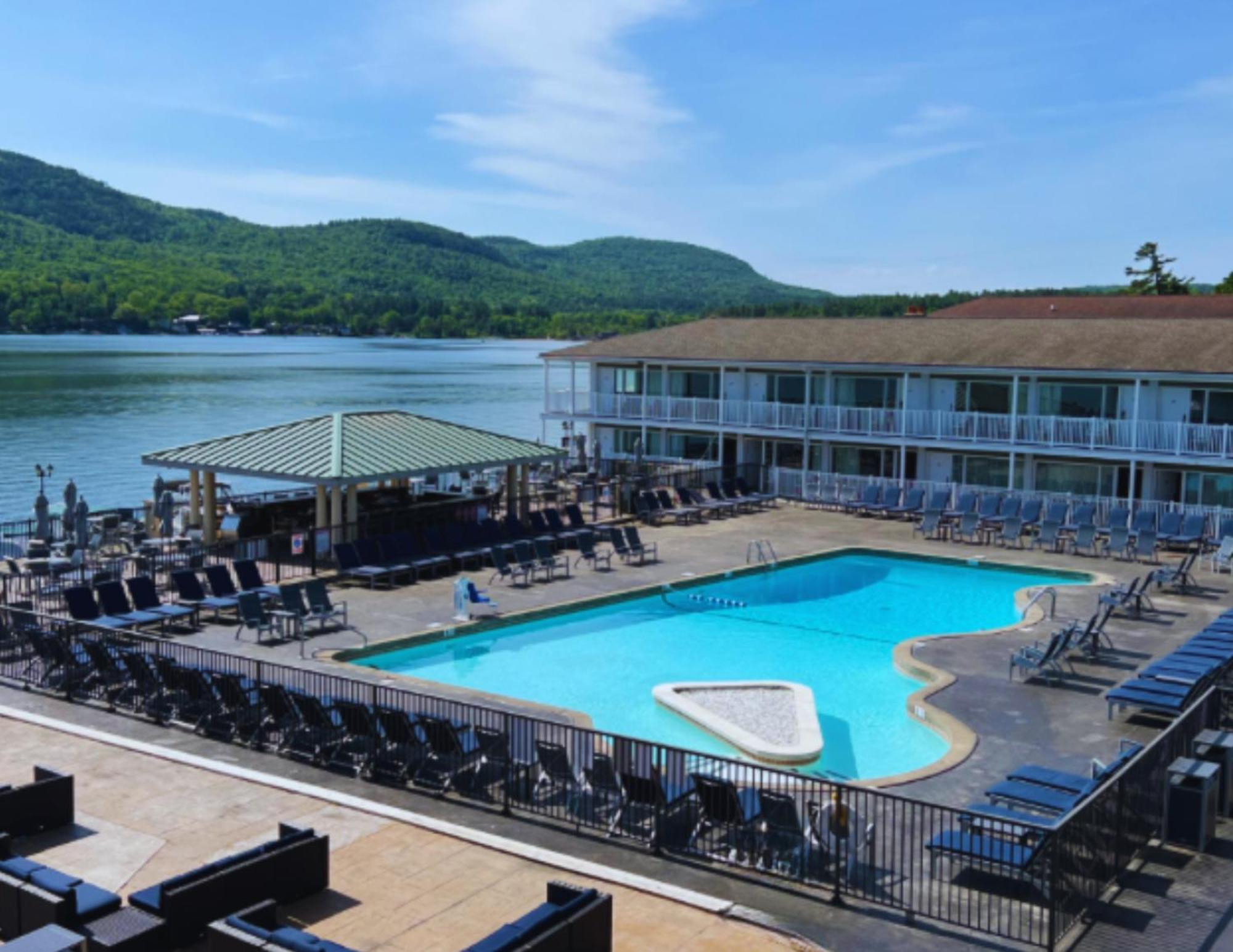 Georgian Lakeside Resort Lake George Exteriör bild