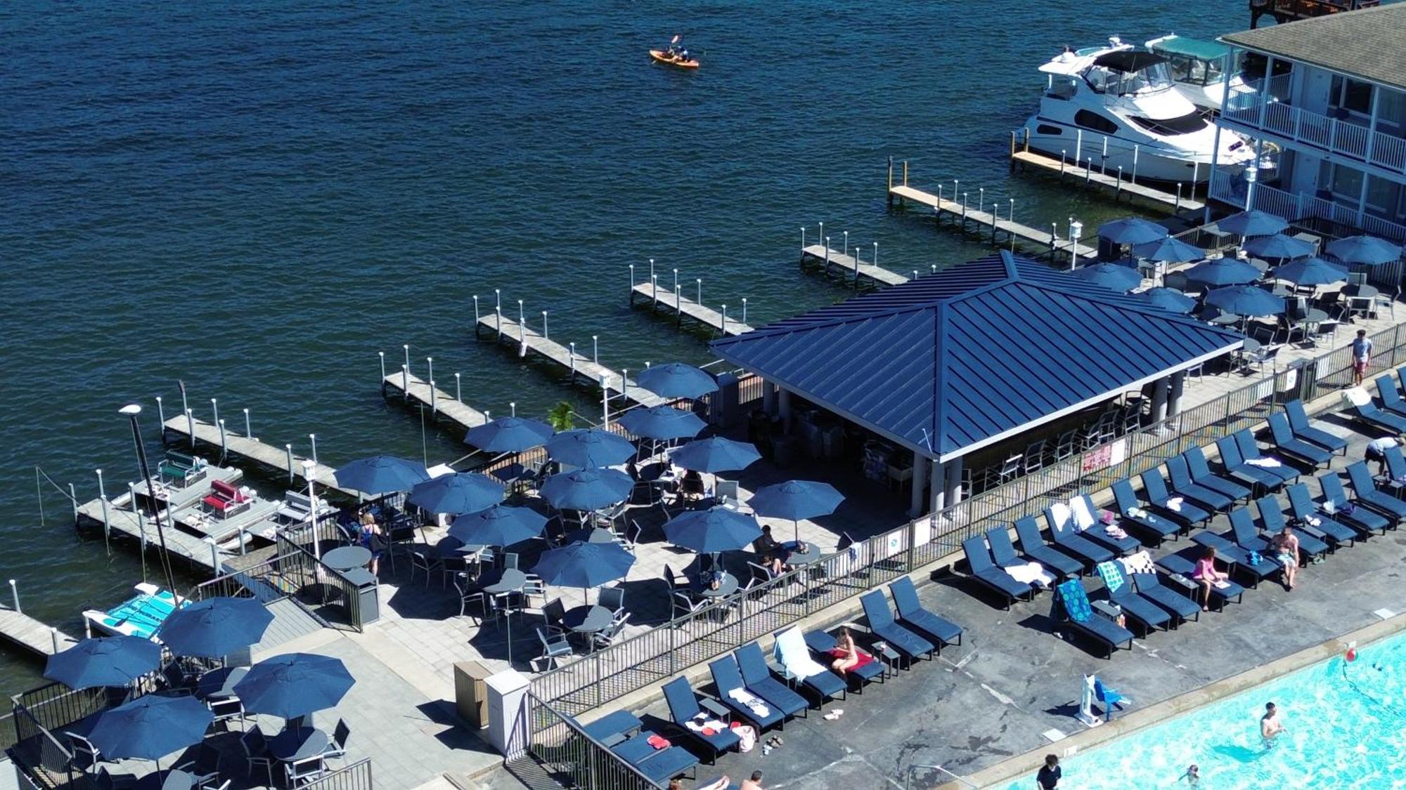 Georgian Lakeside Resort Lake George Exteriör bild